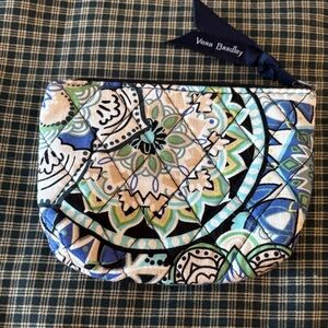 Vera Bradley Multicolor Patterned small zipper pouch
